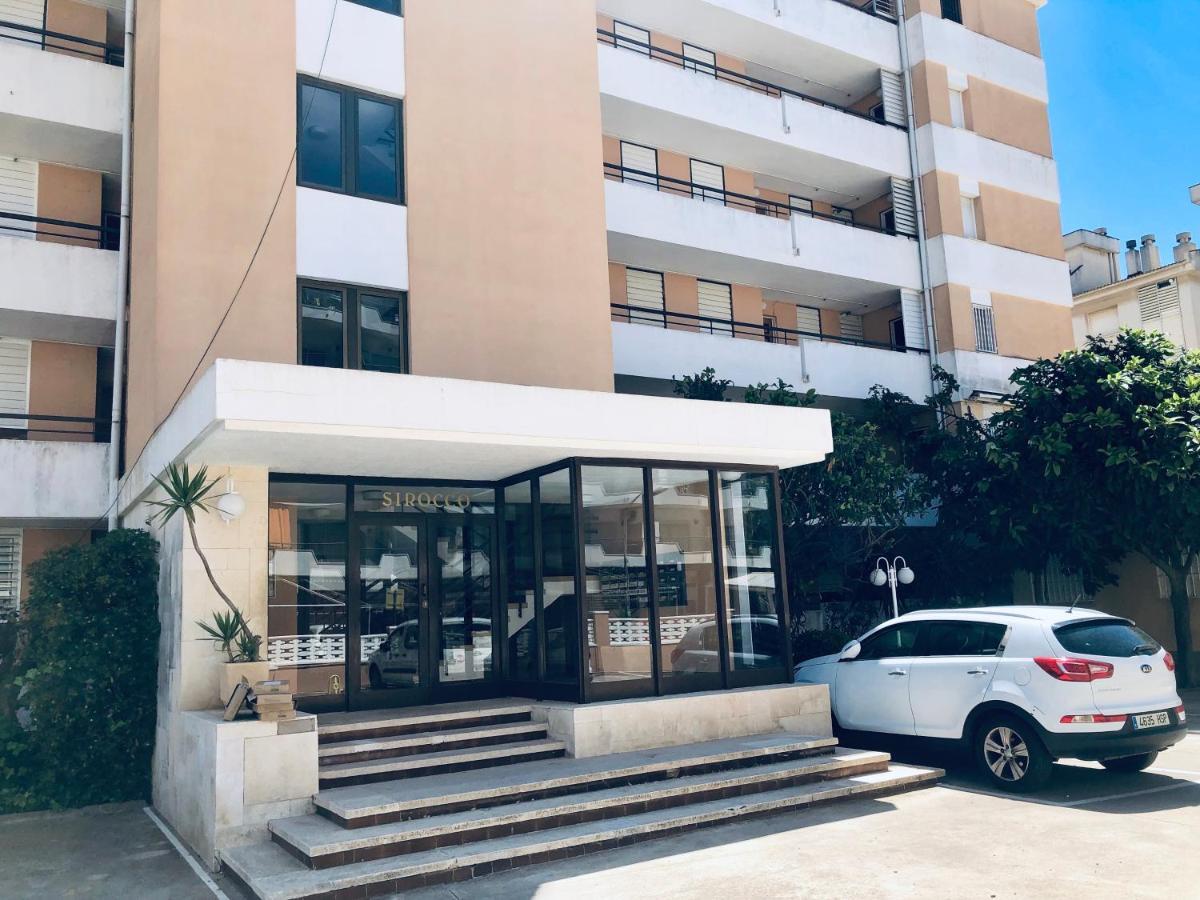 Cunit Playa Apartment ภายนอก รูปภาพ