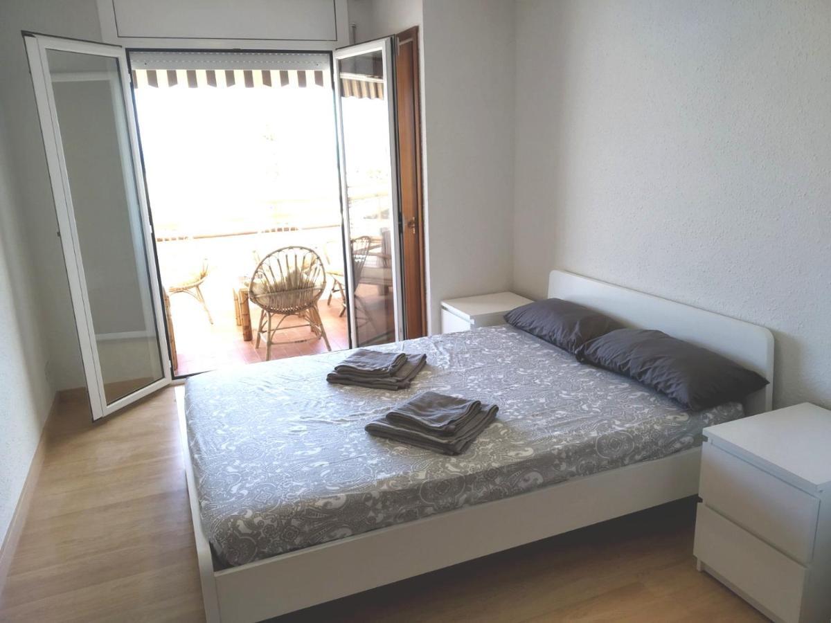 Cunit Playa Apartment ภายนอก รูปภาพ